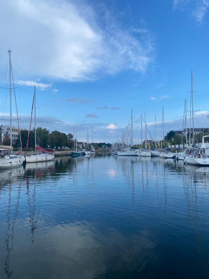 L'Emeraude - Logement Tout Confort - Wifi - Parking - Centre Ville Διαμέρισμα Βαν Εξωτερικό φωτογραφία